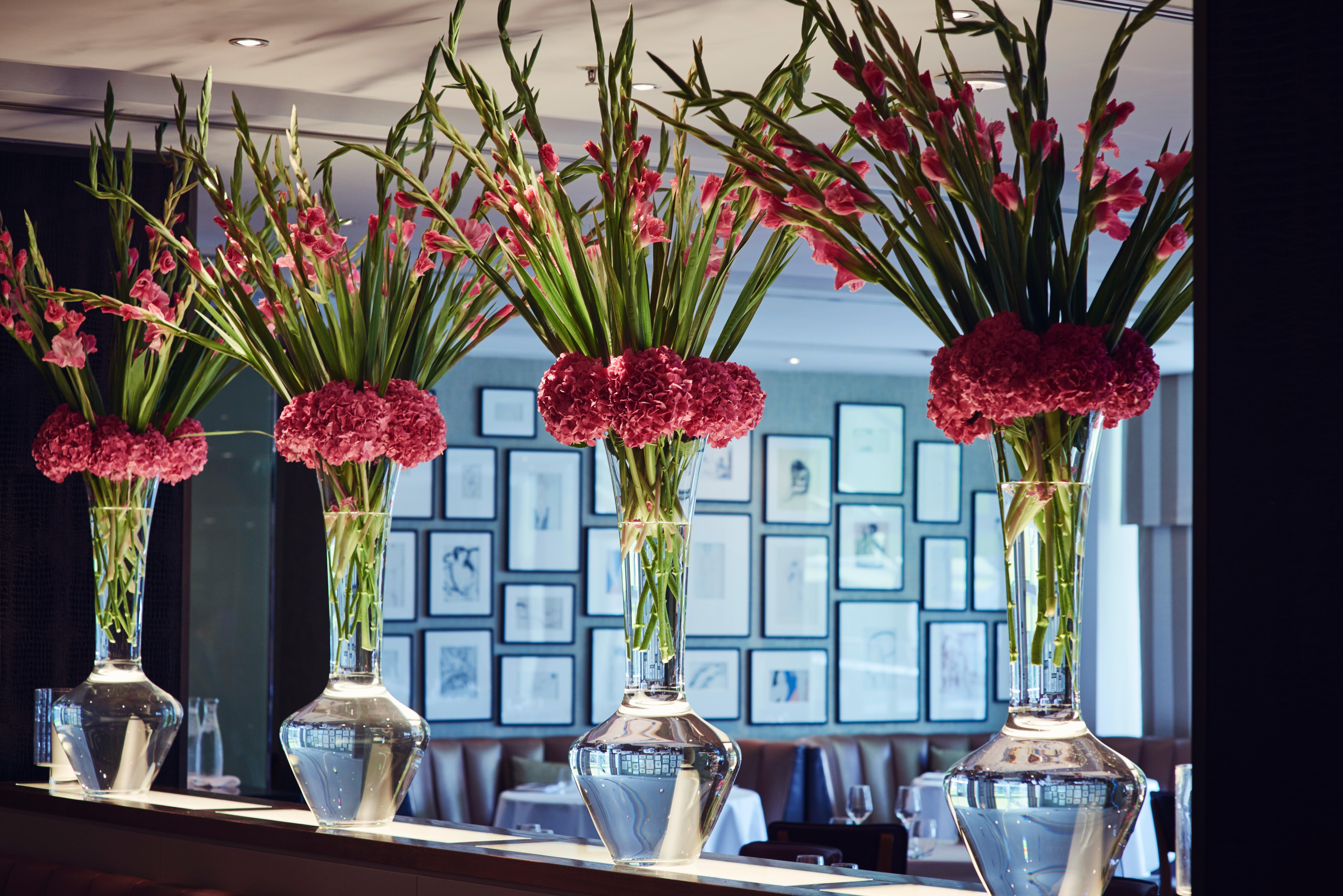 The Lowry Hotel Манчестър Екстериор снимка Flower arrangement at the Four Seasons Hotel, London