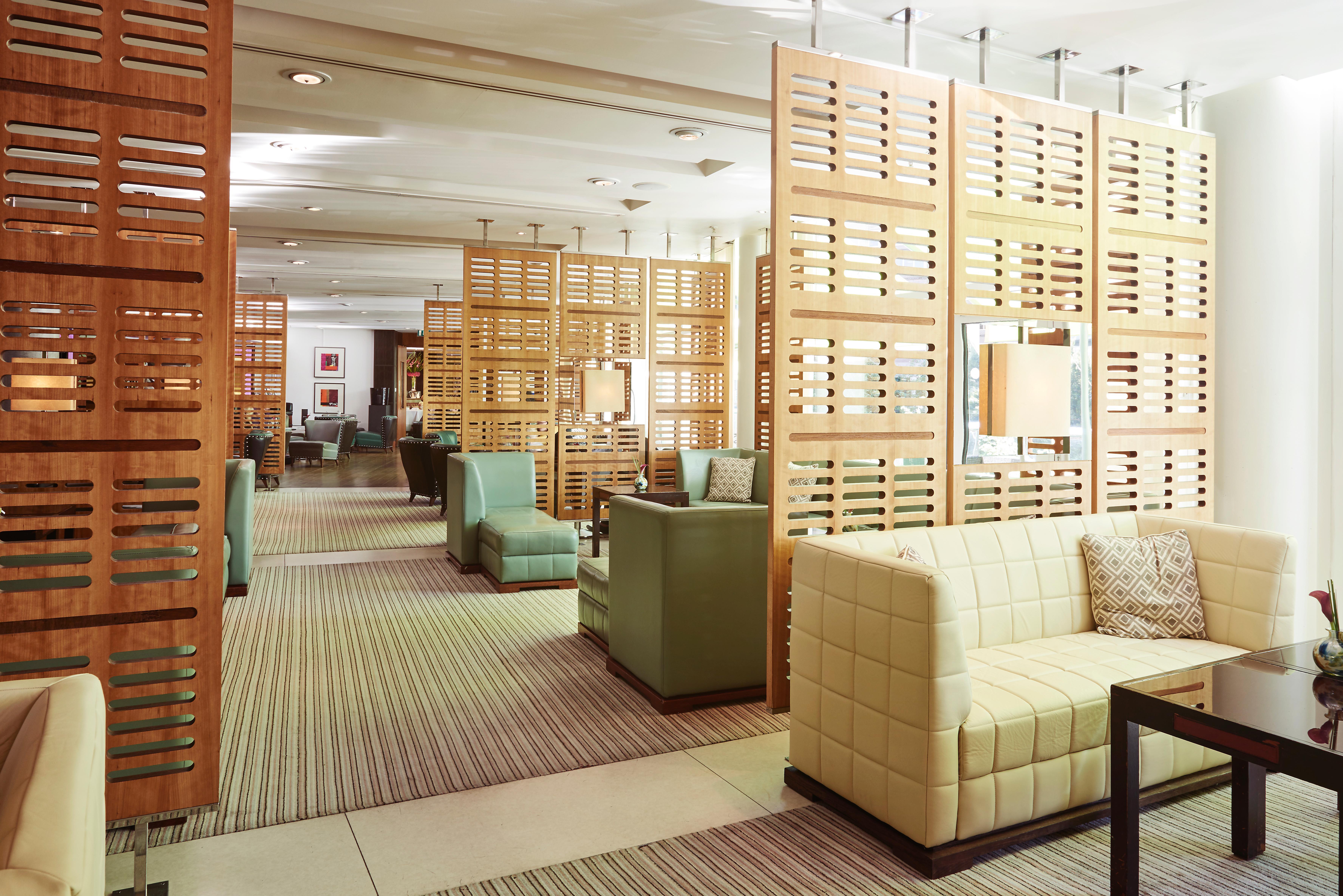 The Lowry Hotel Манчестър Екстериор снимка The interior of the lounge