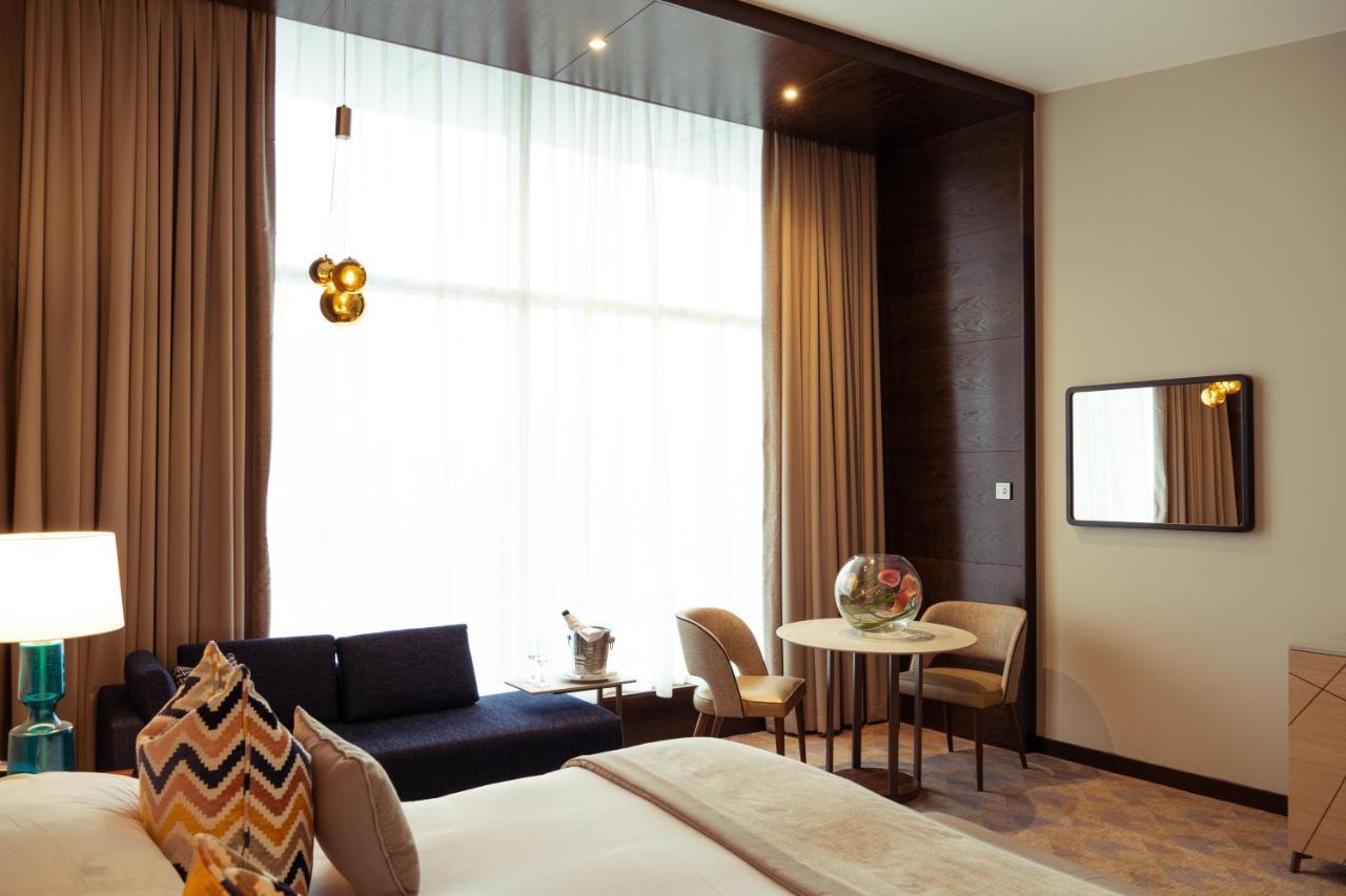 The Lowry Hotel Манчестър Екстериор снимка A room at the hotel