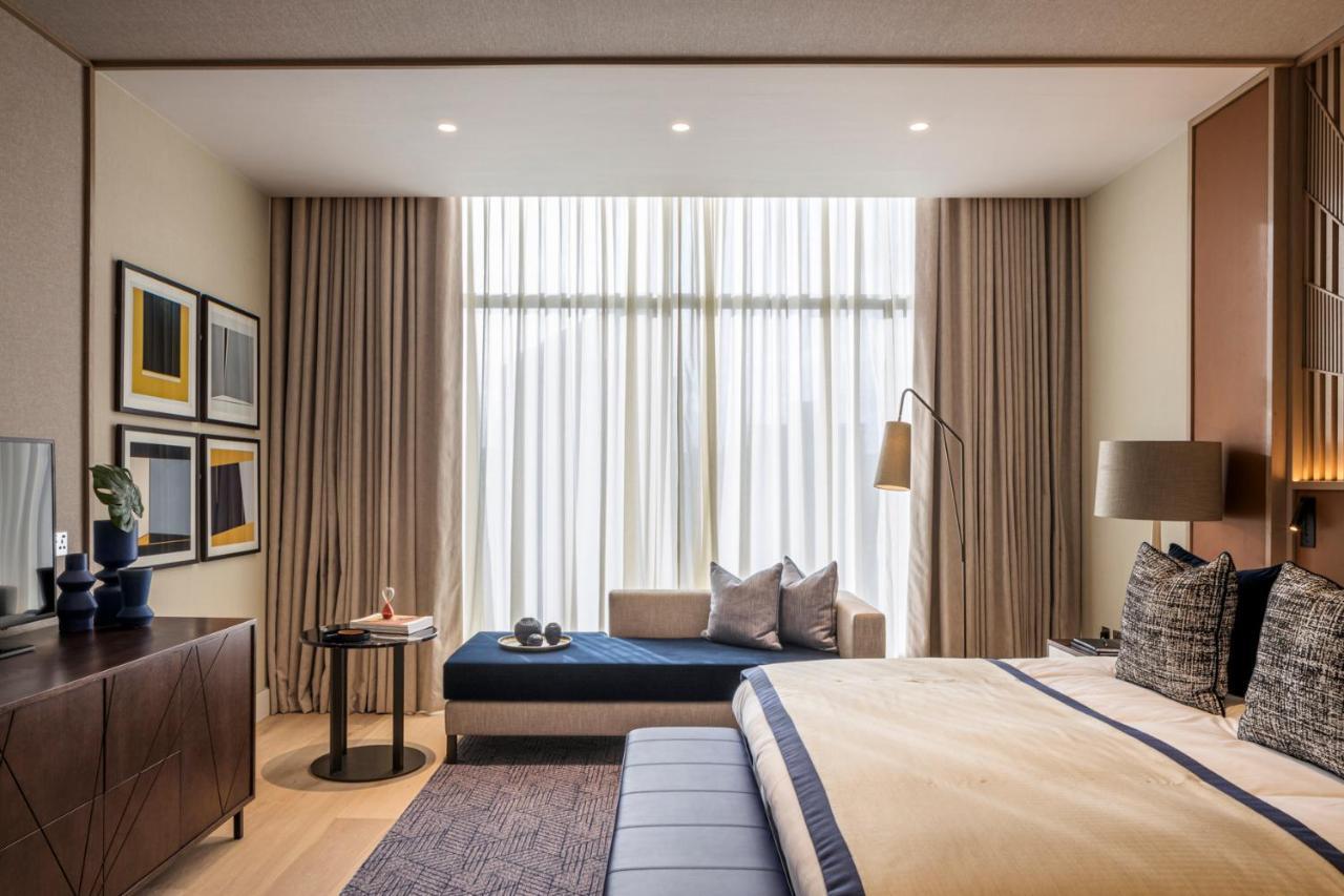 The Lowry Hotel Манчестър Екстериор снимка A bedroom at The Hari